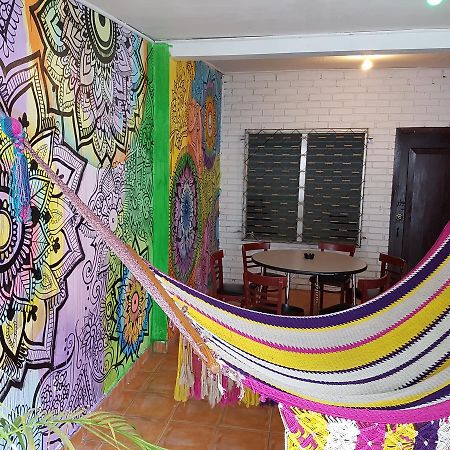 Hostal Aqui Me Quedo Сан-Педро-Сула Екстер'єр фото