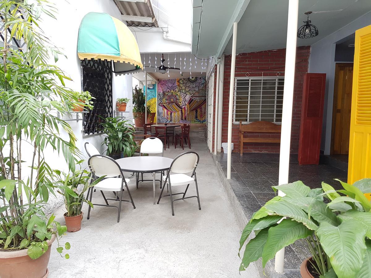 Hostal Aqui Me Quedo Сан-Педро-Сула Екстер'єр фото